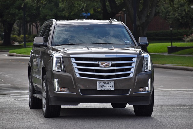 Airport Taxi vs. Uber Black vs. Private Chauffeur at ATL: Complete Comparison Airport Taxi vs. Uber Black vs. Private Chauffeur at ATL: Complete Comparison