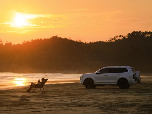 Luxury Limo Service Near Me for Late-Night Flights at ATL